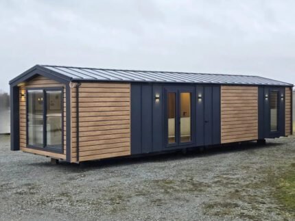 EMERALD HOUSE 12X4MOT