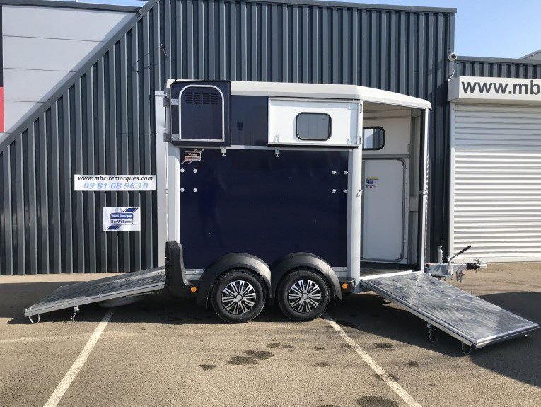 Van Ifor Williams HB 403 – Image 8