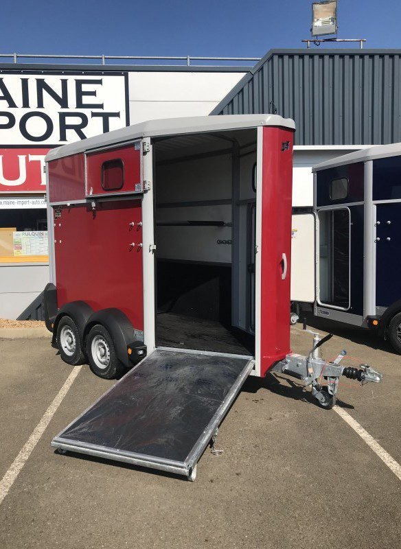 Van Ifor Williams HB 403 – Image 9