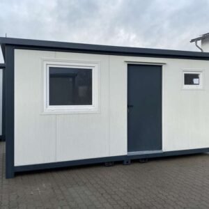 Container 5 × 2,40 m + Sanitaire